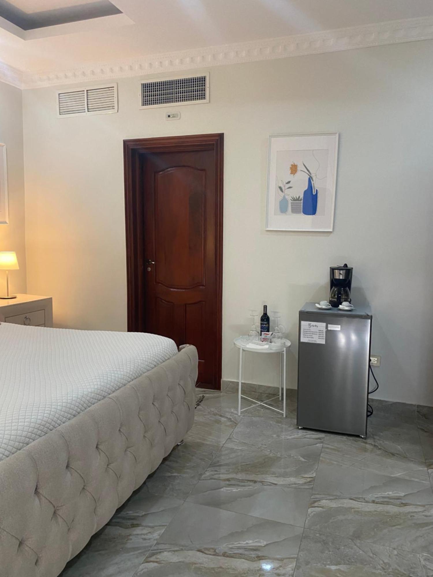 Hotel Dominican Barcelona Σαν Χουάν ντε λα Μαγουάνα Εξωτερικό φωτογραφία